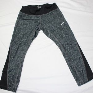 NIKE LEGGINGS